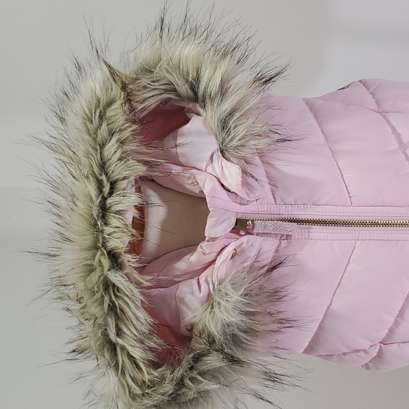 H&M pink Padded fur hood vest size 4-6y - Picture 2 of 16